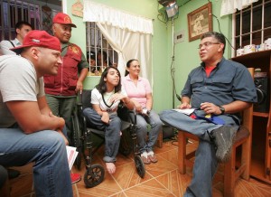 La visita casa por casa permitió conocer las necesidades y propuestas de la familia Guerra Montes